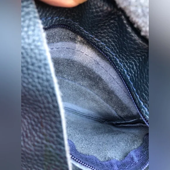 Italian leather tote, dark blue, EUC - Picture 3 of 4